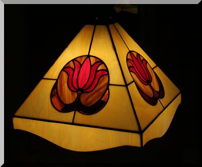 E�zimmerlampe beleuchtet 400x